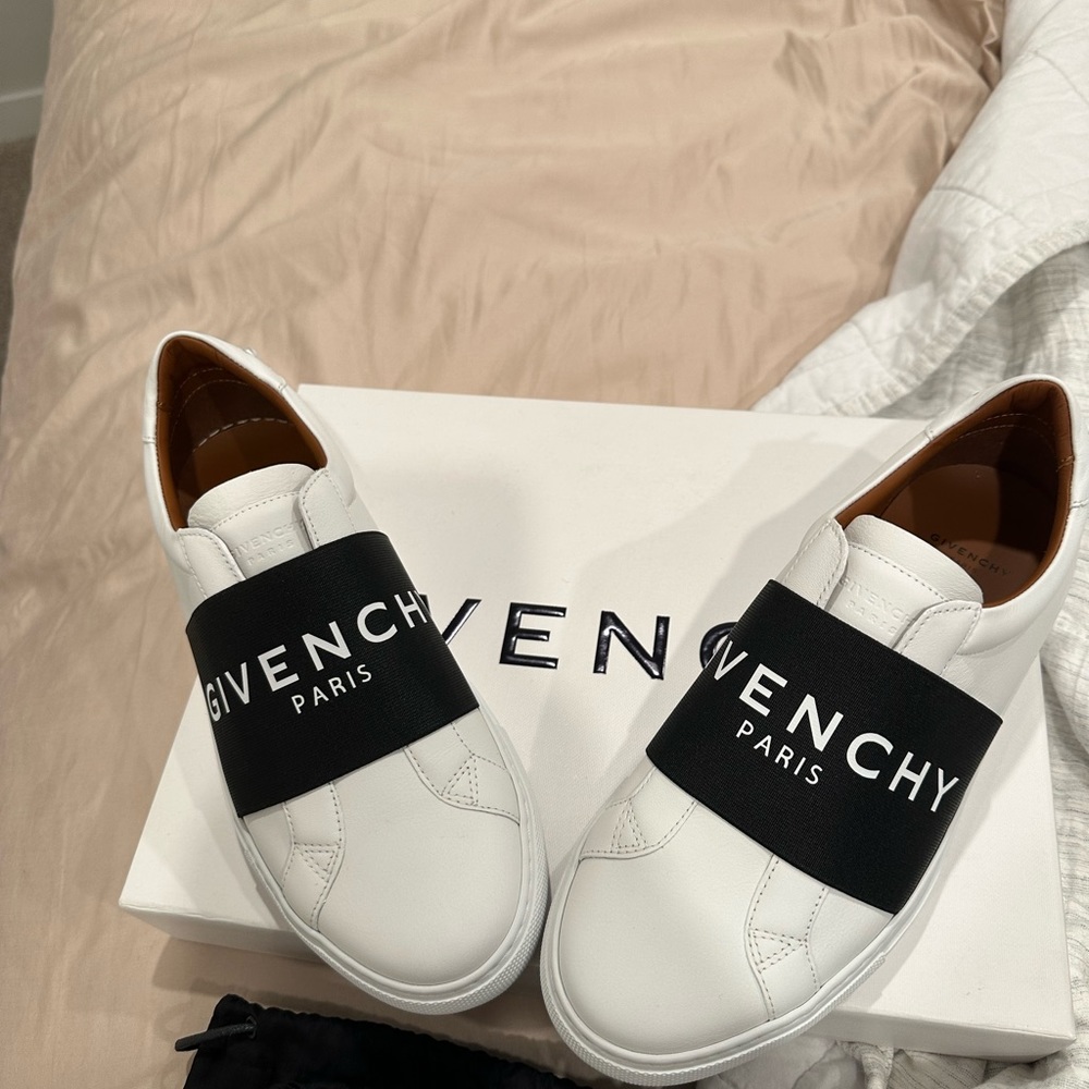 *BRAND NEW* Givenchy Urban Street Sneakers